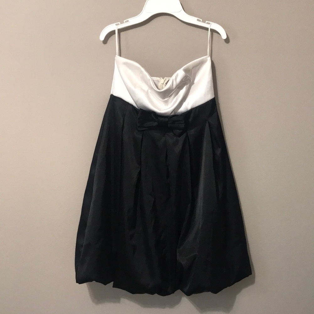Jr Med promlike dress.